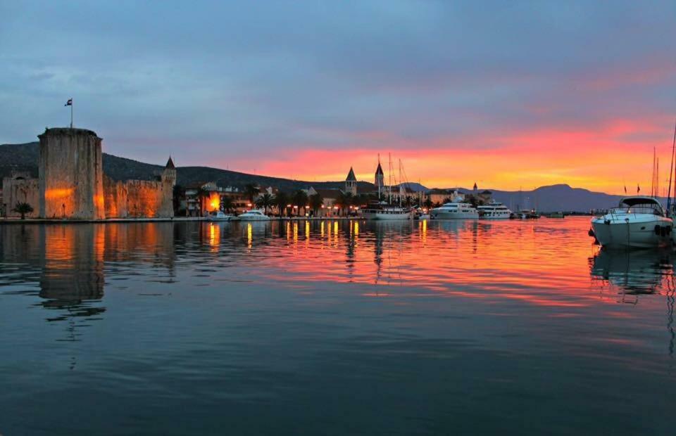 Hostel Marina Trogir Exterior foto