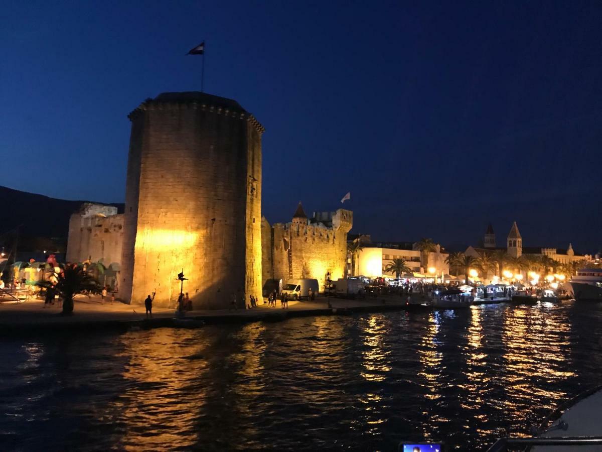 Hostel Marina Trogir Exterior foto